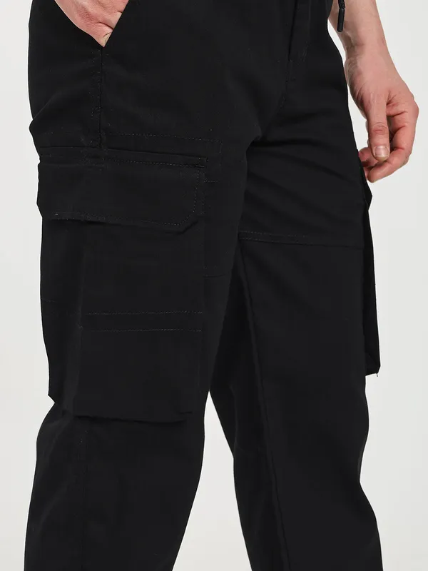 Black_Cotton_Lycra_Premium_&_Comfortable_Cargo_Pant_For_Men