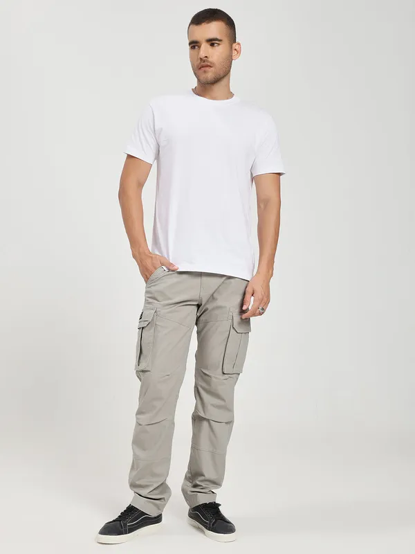 Light_Grey_Cotton_Premium_&_Comfortable_Cargo_Pant_For_Men