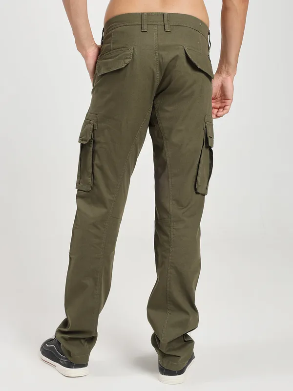 Olive_Green_Cotton_Premium_&_Comfortable_Cargo_Pant_For_Men