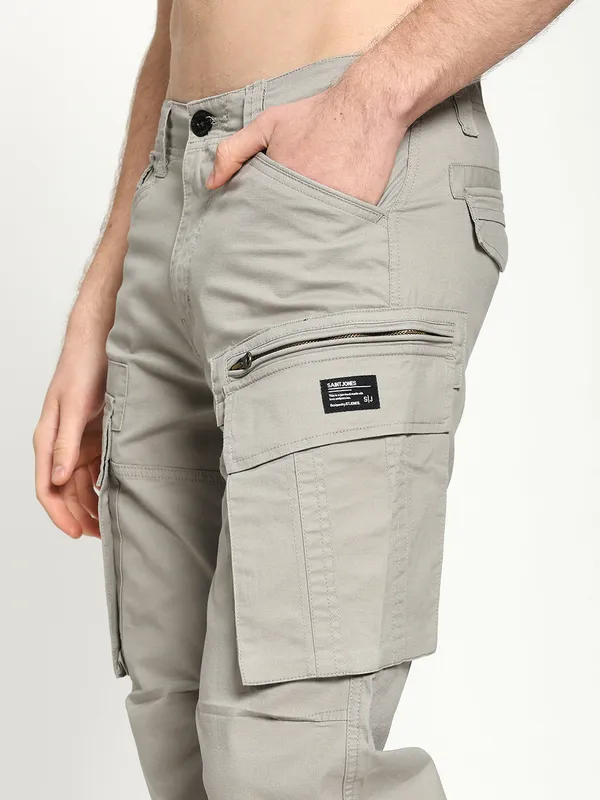 Grey_Cotton_Premium_&_Comfortable_Cargo_Pant_For_Men