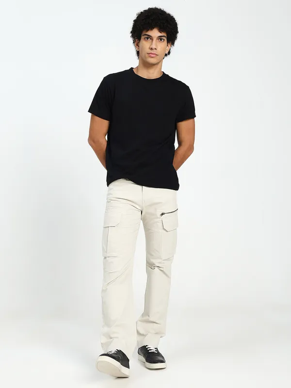 Cream_Cotton_Lycra_Premium_&_Comfortable_Cargo_Pant_For_Men