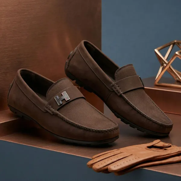 Brown_Soft_Cushined_Padded_Crafted_Black_Shade_Loafers