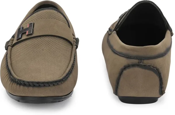 Grey_Soft_Cushined_Padded_Crafted_Black_Shade_Loafers