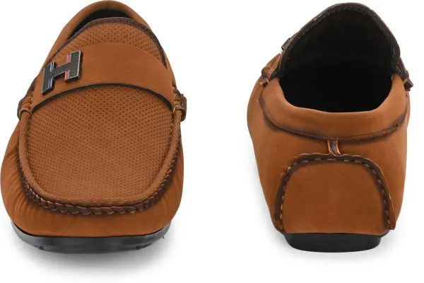 Tan_Soft_Cushined_Padded_Crafted_Black_Shade_Loafers