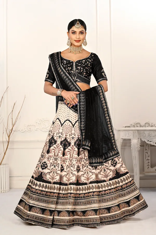 LEHENGA_CHOLI_SET
