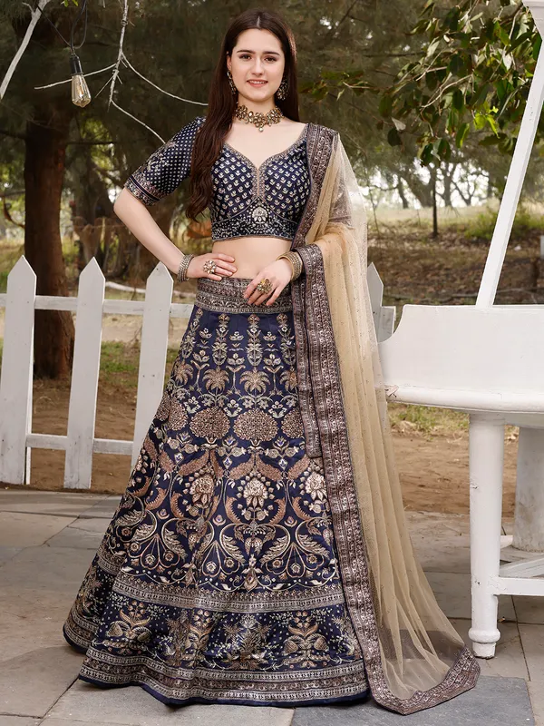 LEHENGA_CHOLI_SET