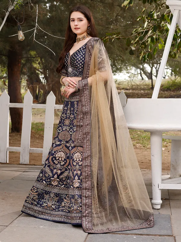 LEHENGA_CHOLI_SET