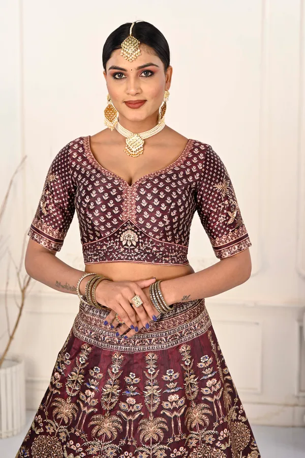LEHENGA_CHOLI_SET