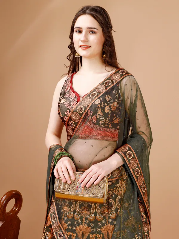 LEHENGA_CHOLI_SET