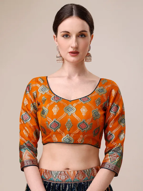 LEHENGA_CHOLI_SET