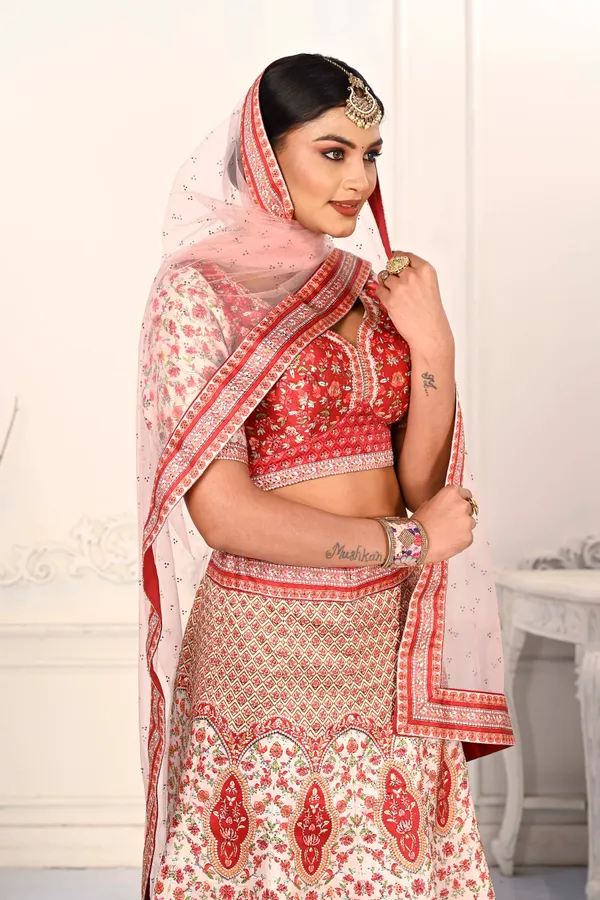 LEHENGA_CHOLI_SET
