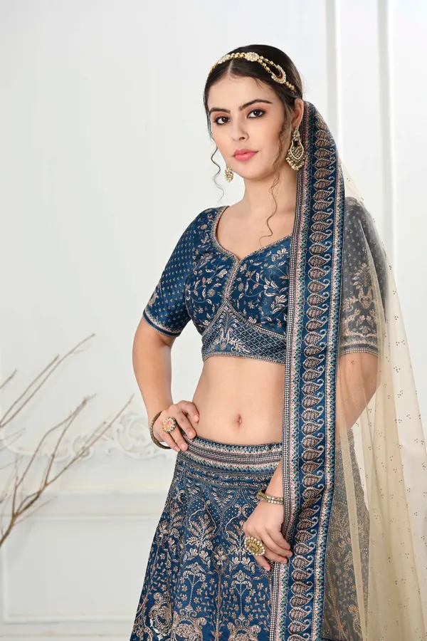 LEHENGA_CHOLI_SET