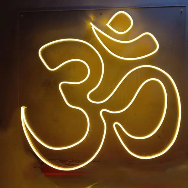 Multicolour_Beautiful_Om_Led_Neon_Sign_Wall_Decoration_|_Neon_Light_Wall_Decors_|_Led_Neon_Sign_Light_Decor_|_Om_Led_Neon_Light_|_Custom_Neon_Sign_|_Customized_Neon_Light(18_By_18_Inches)