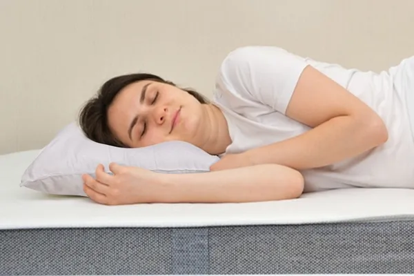 White_Comfortable_Supportive_Pillow_For_Linens_&_Bedding_(17x27_inch)