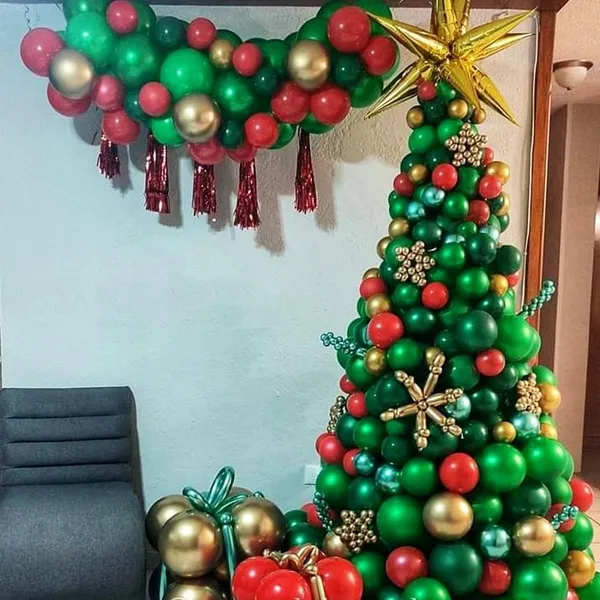 Green_Red_&_Gold_Latex_Tree_Balloons_With_Starburst_Balloons_|_For_Christmas_Party_Decorations_Birthday_Party_Supplies_(102_Pcs)