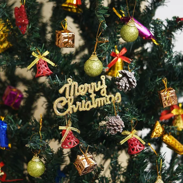 Lazybeee_70Pcs_Mini_Christmas_Tree_Decoration_Ornaments_Set_|_Beautiful_Xmas_Tree_Hanging_Baubles_&_Décor_Items_|_Christmas_Tree_Decorations_Accessories_(Random_Ornaments_Sent_|_Tree_Not_Inculded)