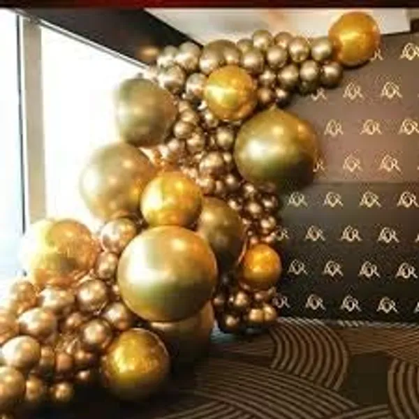 Golden_Balloons_|_For_Birthdays_Anniversaries_Weddings_Functions_And_Party_Occasions_(10_Inch)