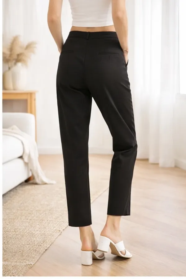 Urban_Chic_High-Waist_Black_Trouser