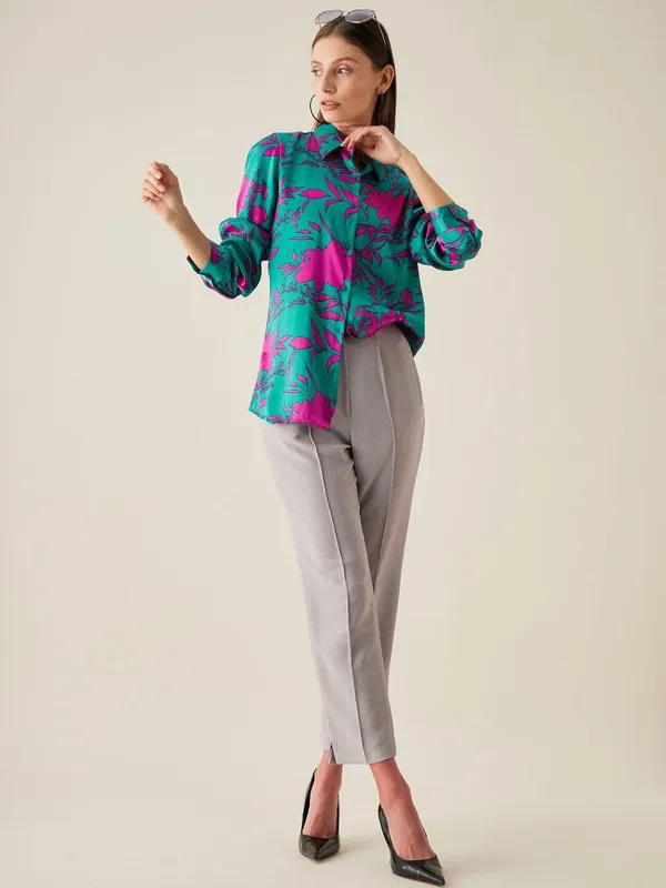 Green_Floral_Printed_Casual_Regular_Fit_Solid_Shirt
