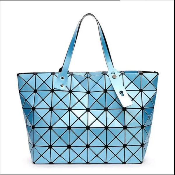 Geometric_Luminous_Crossbody_Bag_Women_Tote_Bag_Holographic_Purses_and_Flash_Reflective_Shoulder_Clutch_Bag_For_Girls_And_Women
