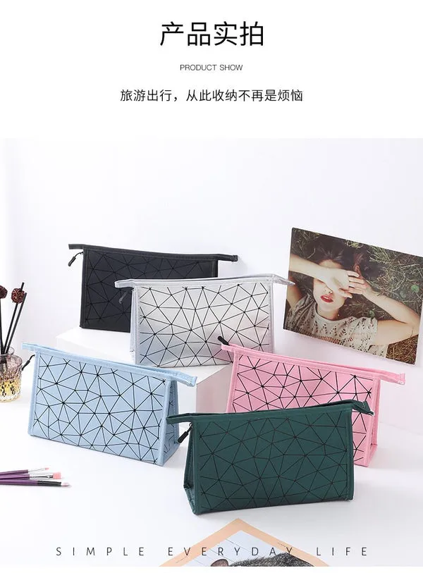 Fashion_Women_Grid_Shaped_Large_Capacity_Clutch_Cosmetic_Bag