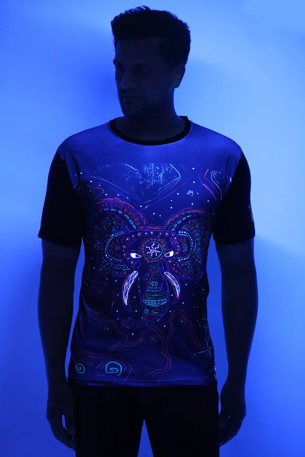 DAYANA_GANESHA-PORTAL_|__UV_REACTIVE_ART__|_FESTIVAL_EDITION__|__T-SHIRT_|_210_GSM