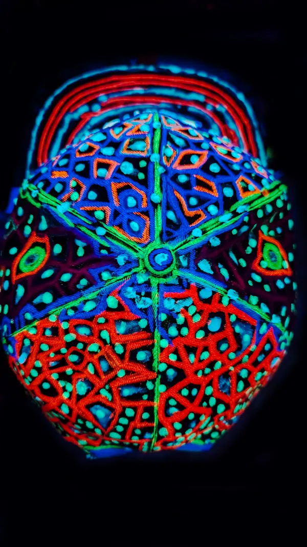 One-Of-Kind_|_INSANE-MYSTIC-4D-HAND-ART_|_DON'T-FLINCH-PORTAL_|_UV_&_Glow_In_DARK__Reactive|__CAP