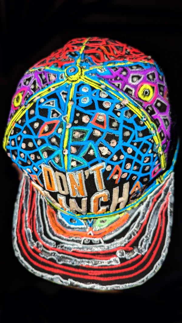 One-Of-Kind_|_INSANE-MYSTIC-4D-HAND-ART_|_DON'T-FLINCH-PORTAL_|_UV_&_Glow_In_DARK__Reactive|__CAP