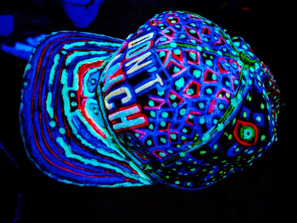 One-Of-Kind_|_INSANE-MYSTIC-4D-HAND-ART_|_DON'T-FLINCH-PORTAL_|_UV_&_Glow_In_DARK__Reactive|__CAP