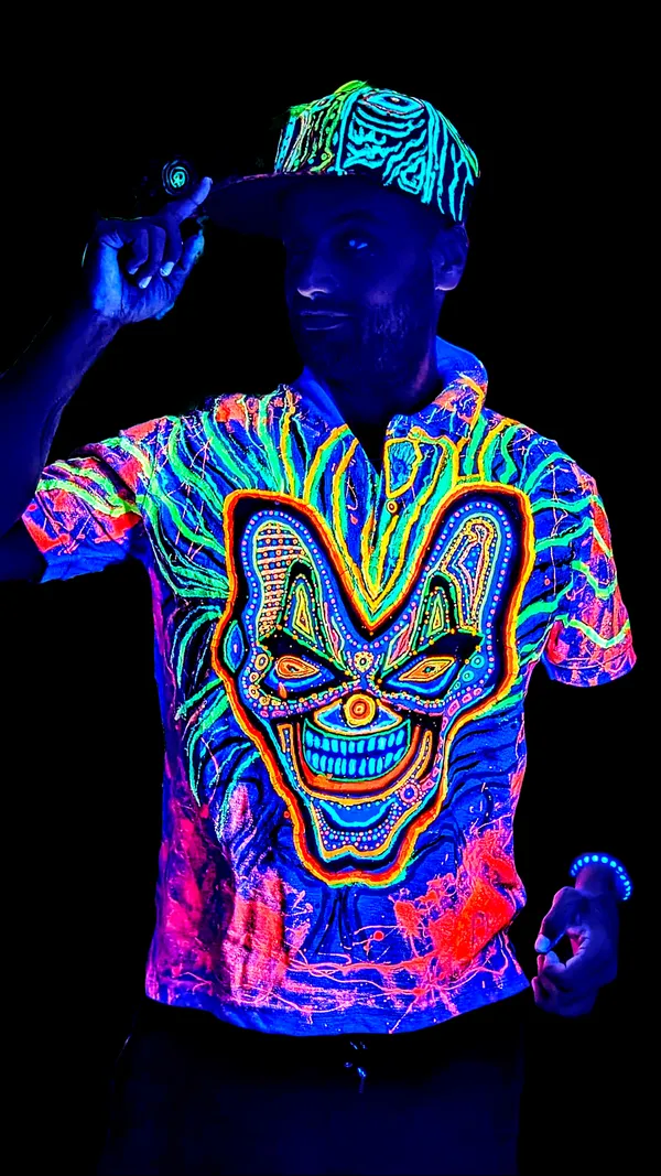 INSANE_4D_Hand_Art_|_JOKER-MYSTIC-_LAUGH_|_UV_&_Glow_In_Dark_|_One-Of-Kind_|_T-Shirt_|_210_GSM