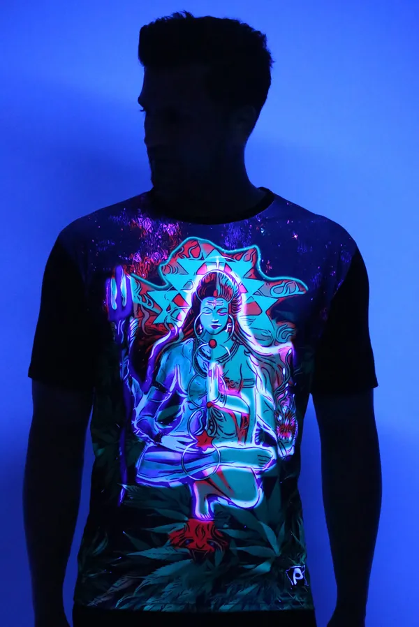 SHIV-SHAKTI_NATURE_ART_UV_REACTIVE_SPIRITUAL_JOURNEY