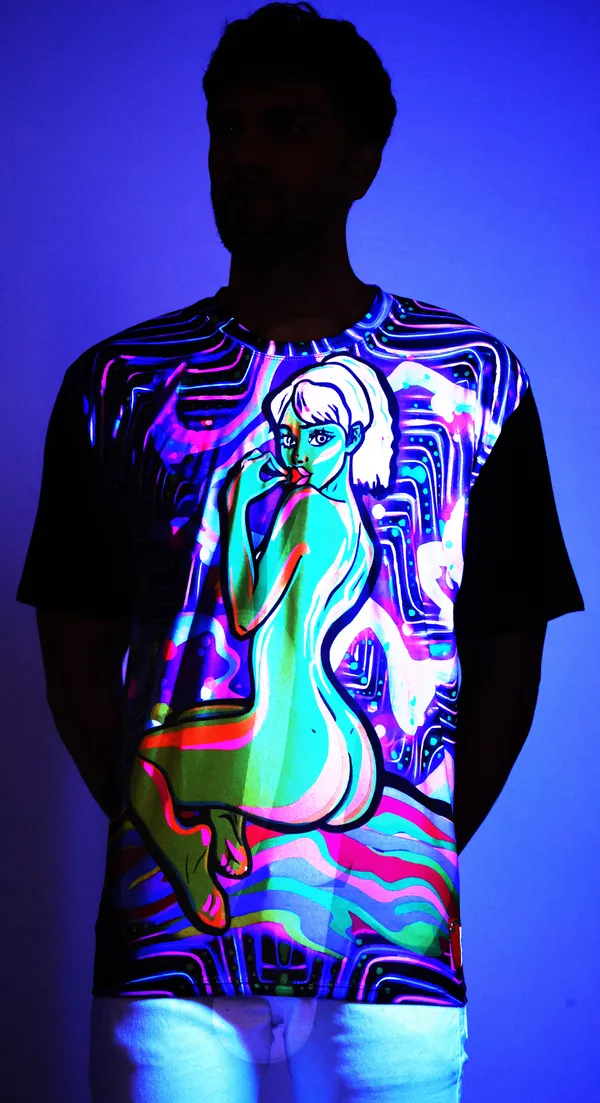 PSY_NAUGTHY_PEACE_|_UV_Reactive_Design_|_UNISEX_T-shirt_|_210_GSM