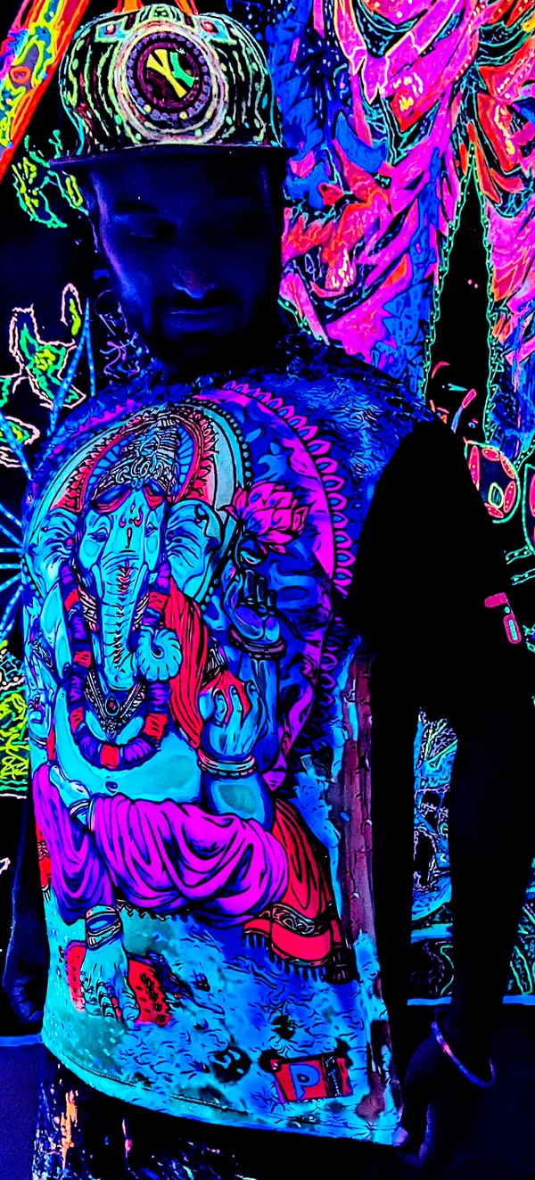 Limited_Edition_|_UV_Glow_Art_|_PSY-GANESHA_|_UNISEX_T-SHIRT_|_210_GSM