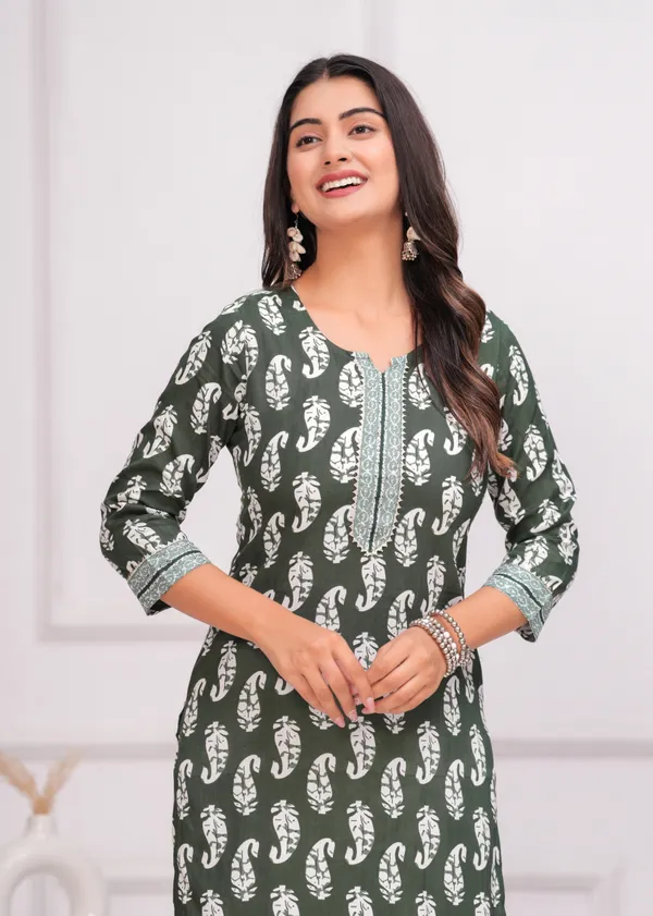 Dark_Green_Viscose_Rayon_Printed_Straight_Kurta_For_Women