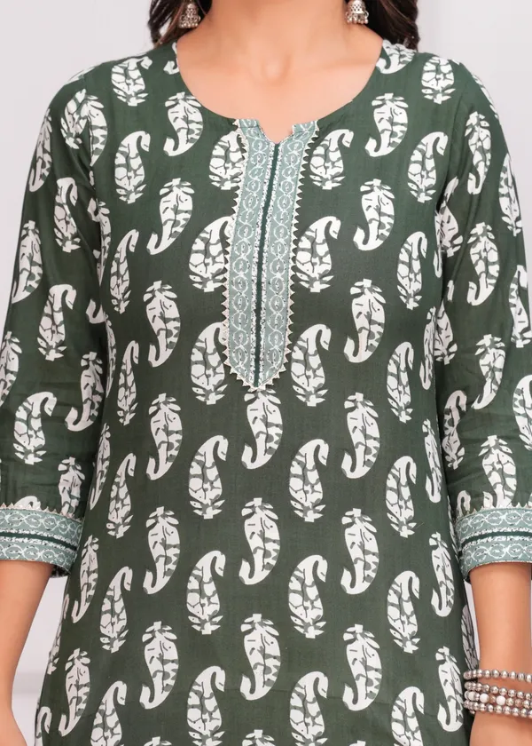Dark_Green_Viscose_Rayon_Printed_Straight_Kurta_For_Women