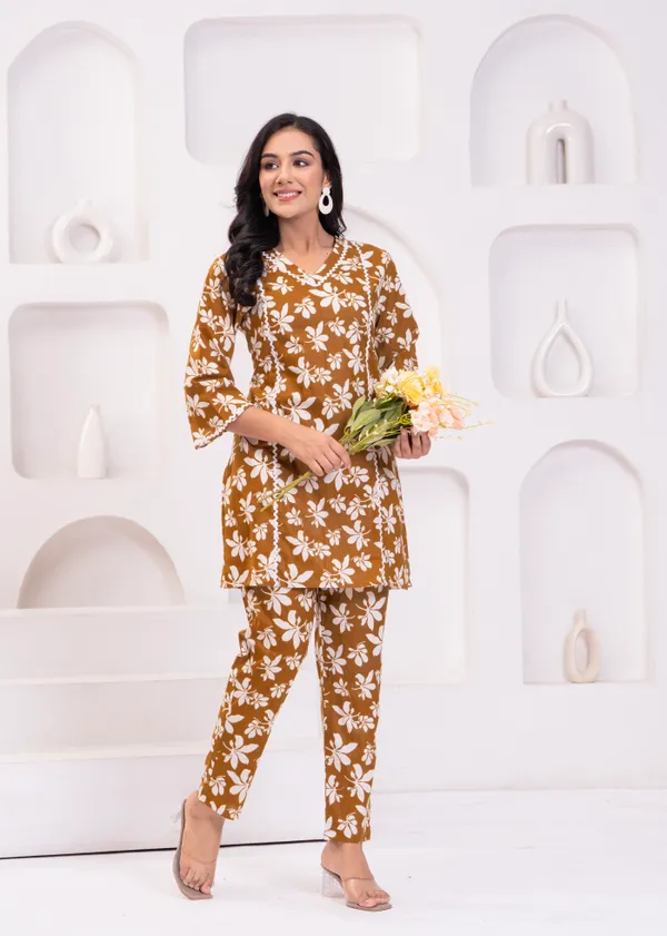Brown_&_White_Trendy_Design_Cotton_Co-Ord_Set_For_Women