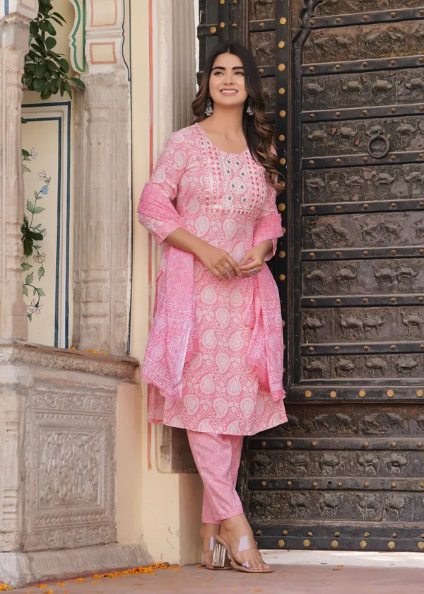 Pink_Cotton_Rayon_Kurta_&_Pant_With_Dupatta_Set_For_Women