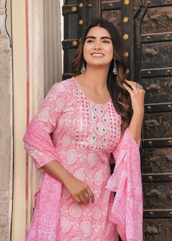 Pink_Cotton_Rayon_Kurta_&_Pant_With_Dupatta_Set_For_Women