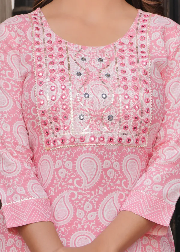 Pink_Cotton_Rayon_Kurta_&_Pant_With_Dupatta_Set_For_Women