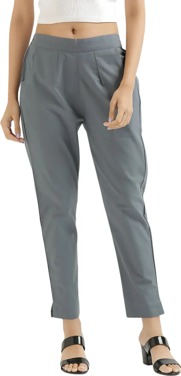 Grey_Cotton_Regular_Fit_Trouser_For_Women
