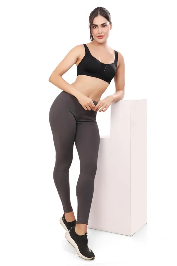 Black_Full_Support_Minimizer_Bra_|Wireless,_Padded,_Seamless_Soft_Cups,_Full_Coverage_For_Women