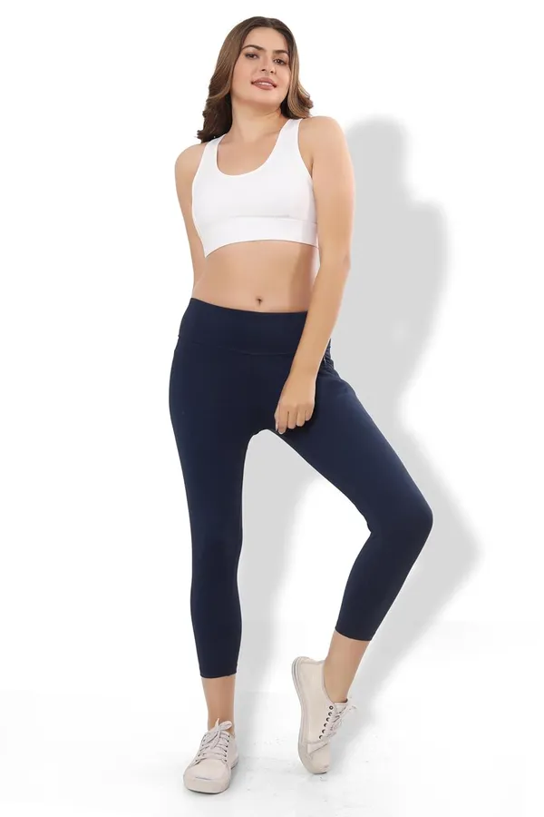 White_High-Performance_Sports_Bra_With_Breathable_Mesh_Racerback,_Removable_Pads,_Hook_Closure_-_Stylish_&_Supportive_Wear_For_Gym_&_Yoga_For_Women