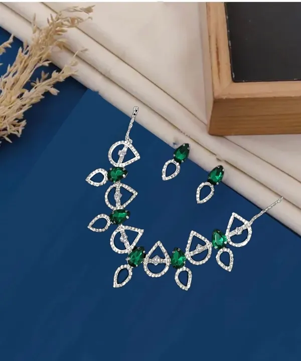 Shimmering_Graceful_Jewellery_Sets