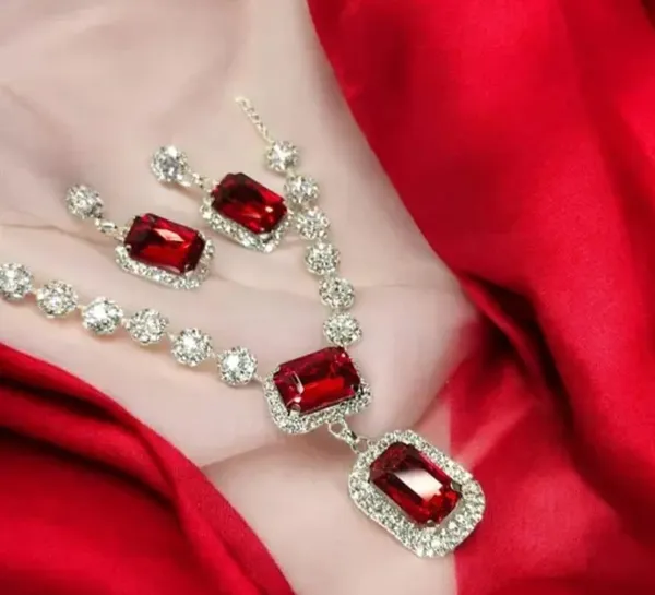 Allure_Chic_Jewellery_Sets_|_NEW_WOMAN_FANCY_JEWELLERY_SET
