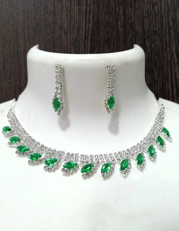 Diva_Elegant_Jewellery_Sets_|_NEW_WOMEN_JEWELLERY_SET_WITH_EARRING