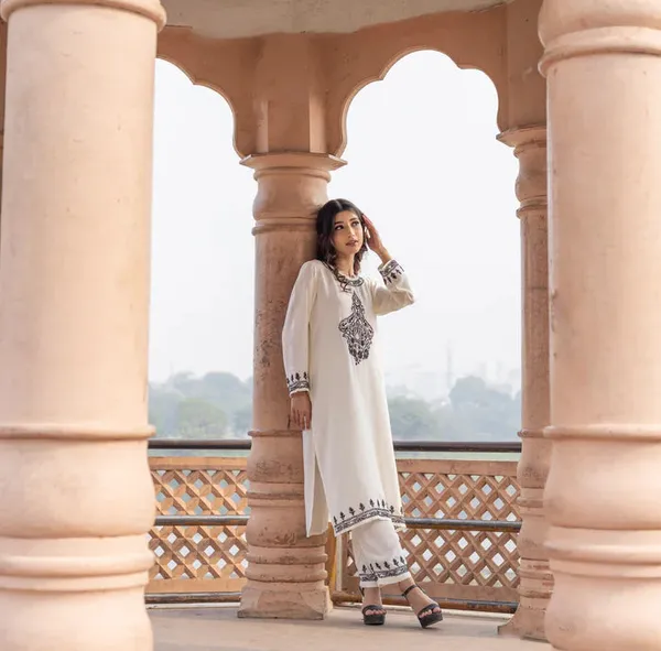 White_Soft_Viscose_Co-Ord_Set_For_Women