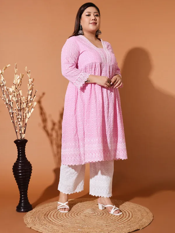 Pink_Fusion_Cotton_V-Neck_Printed_Kurta_Sets_For_Plus_Size_Women