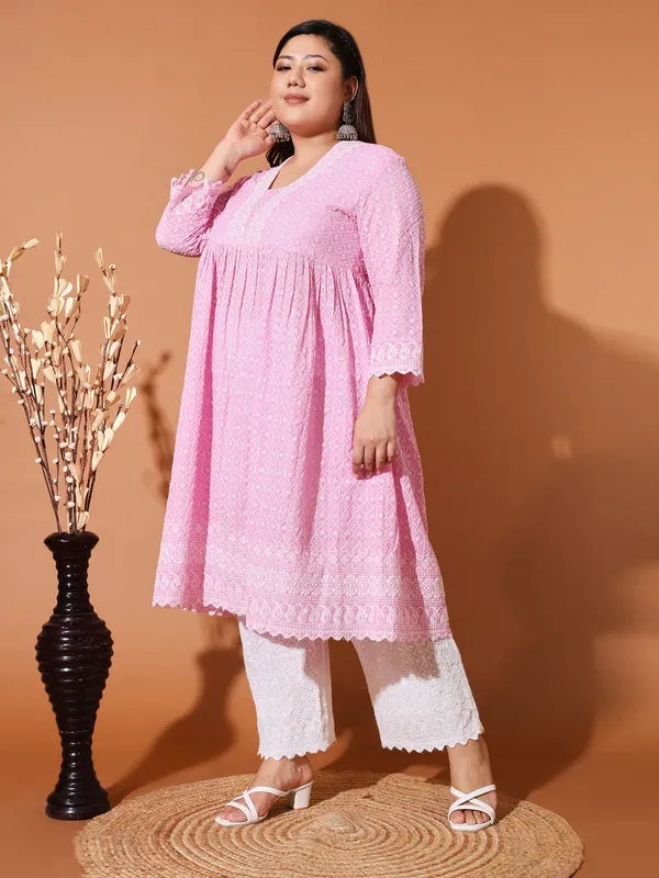 Pink_Fusion_Cotton_V-Neck_Printed_Kurta_Sets_For_Plus_Size_Women