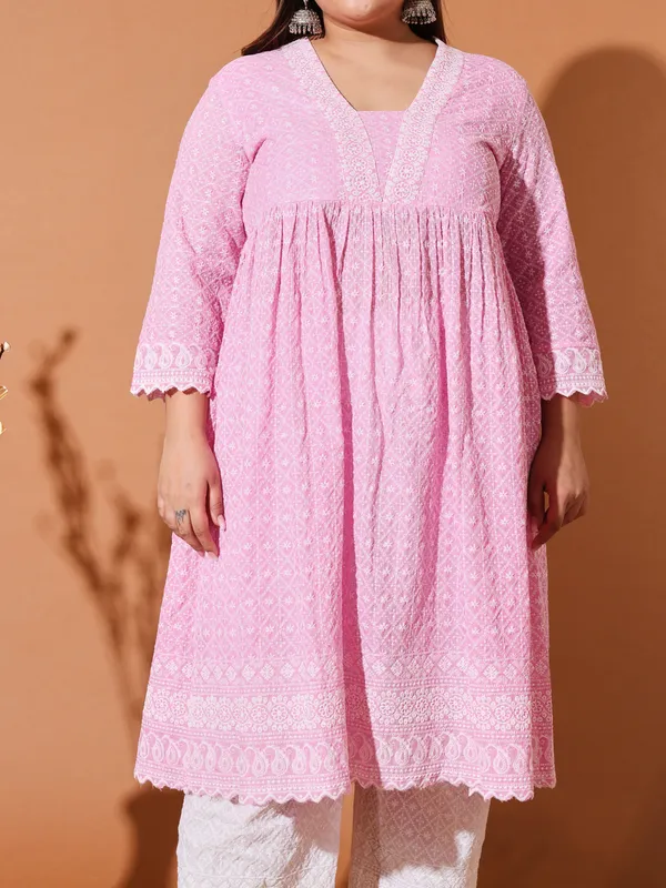 Pink_Fusion_Cotton_V-Neck_Printed_Kurta_Sets_For_Plus_Size_Women
