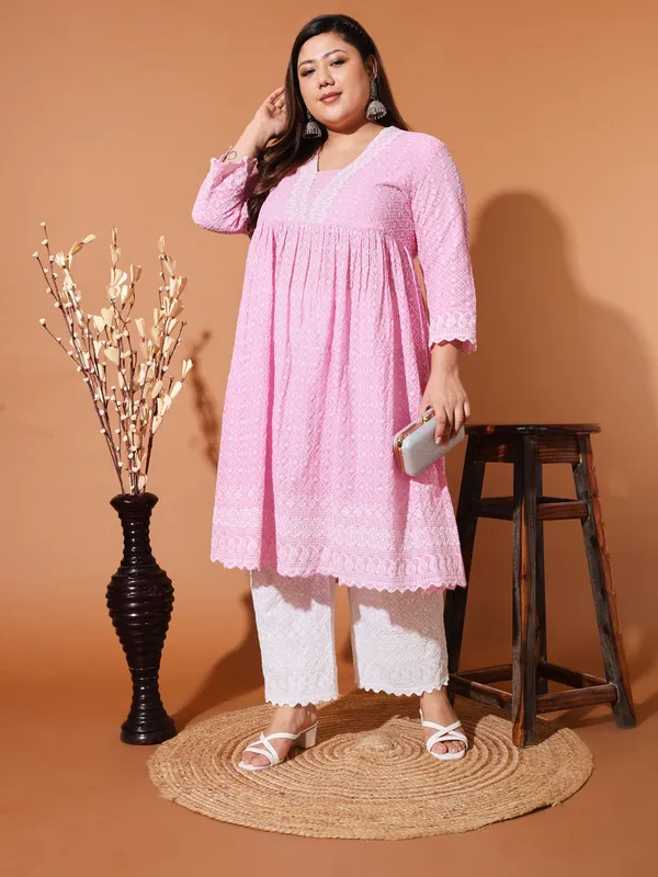 Pink_Fusion_Cotton_V-Neck_Printed_Kurta_Sets_For_Plus_Size_Women
